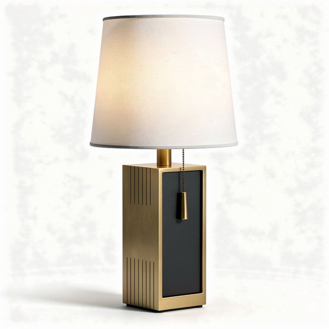 Tafel lamp met gouden basis en witte stoffen lampenkap 25 x 25 x 45cm